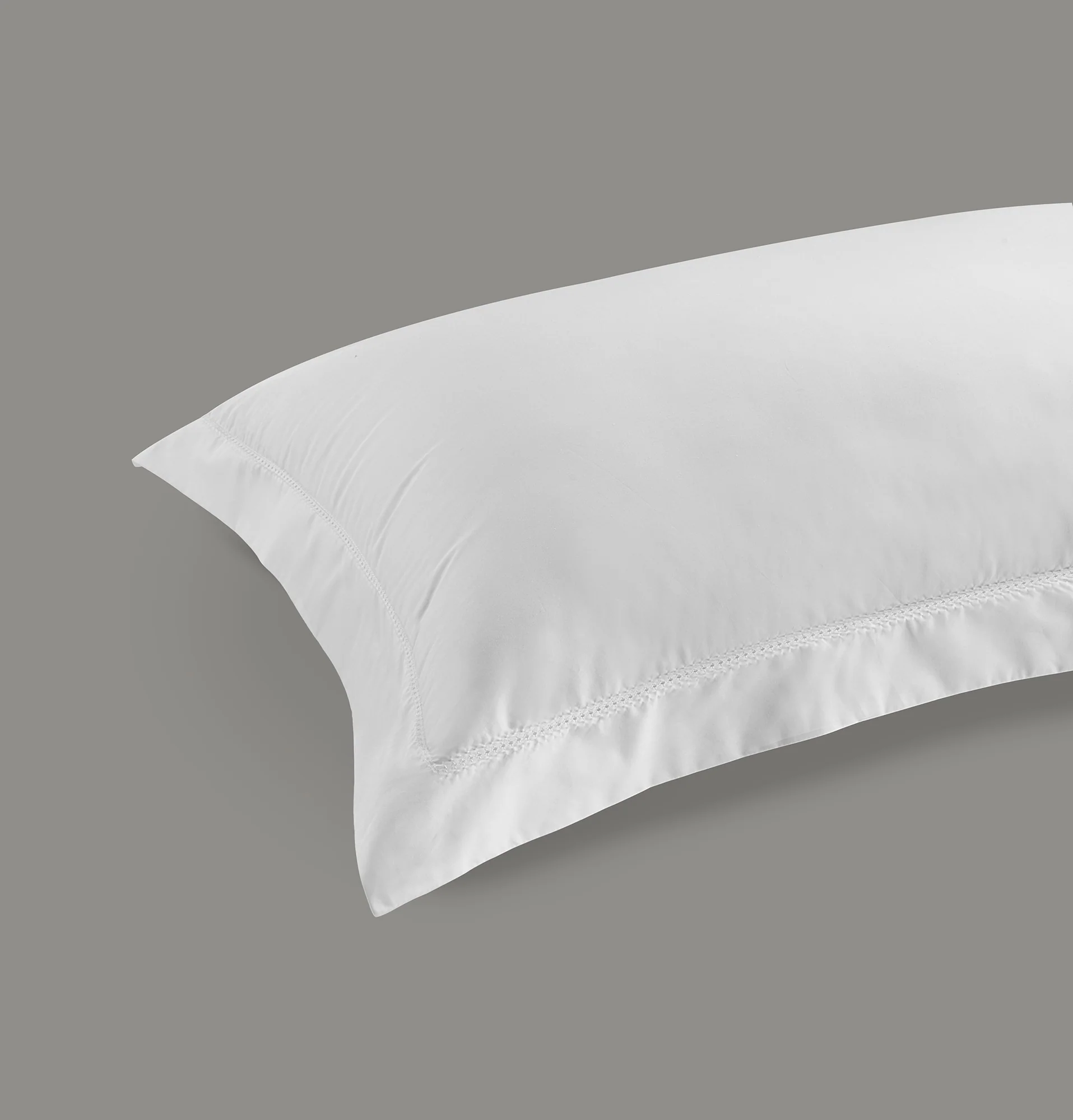 300 Thread Count Percale Pair of Brookshire Pillowcases - Brilliant White - Image 2