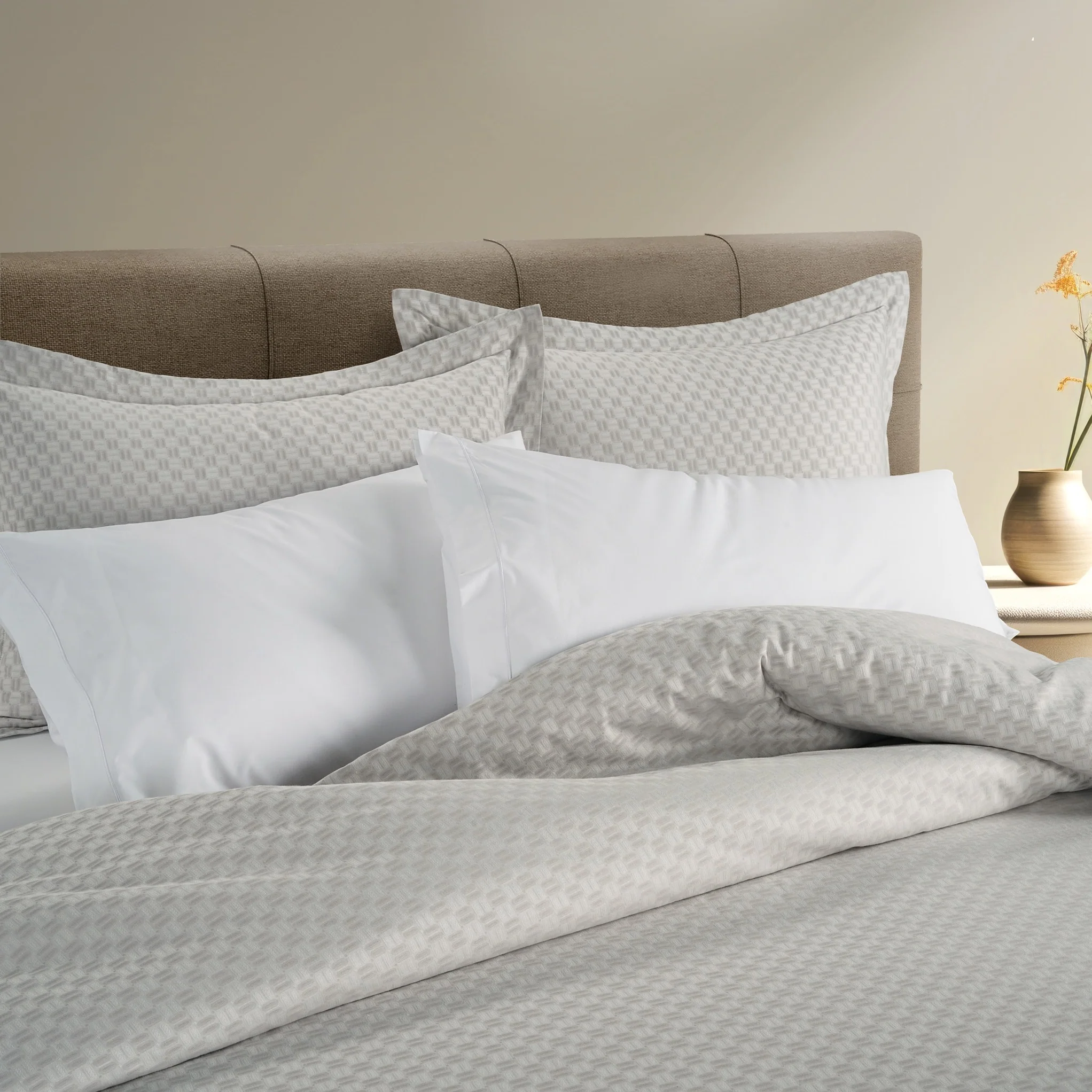 300 Thread Count Princeval Bedding Set - Lunar - Image 2