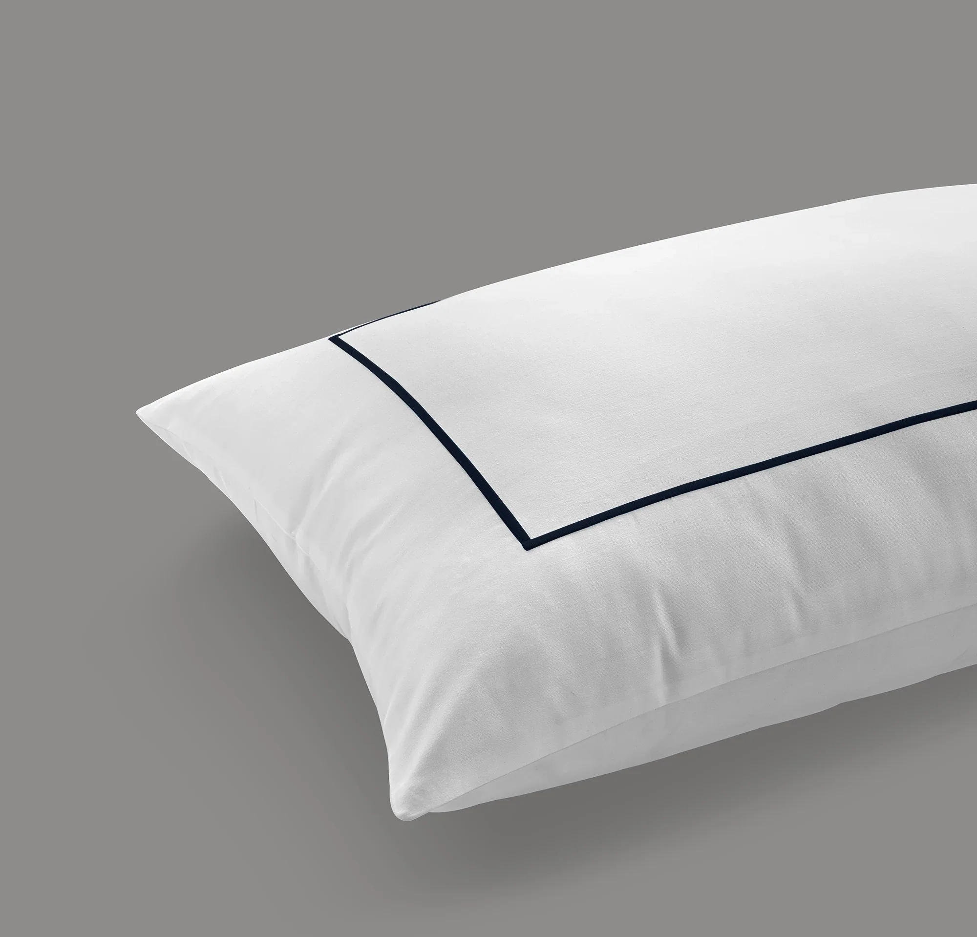 800 Thread Count Egyptian Cotton Cedarhurst LUXE Bedding Set - Navy - Image 5