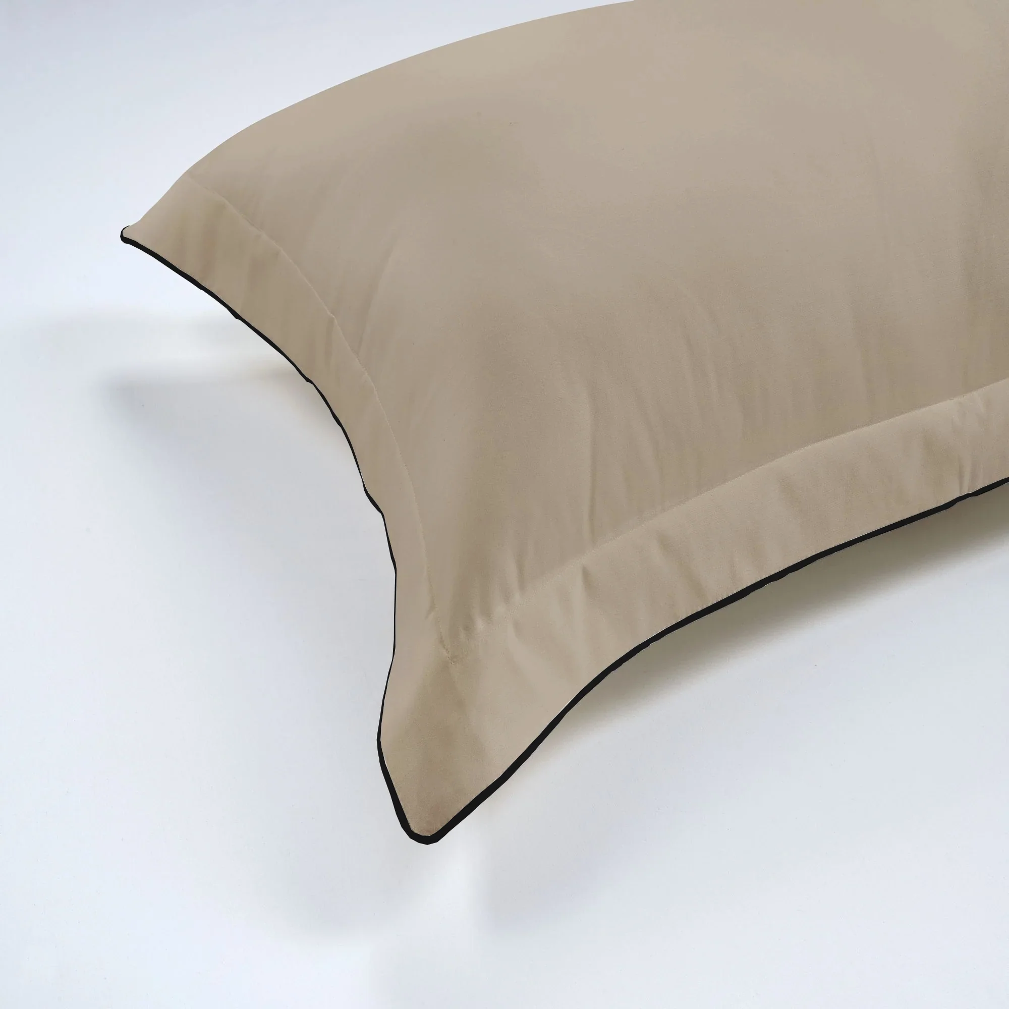 800 Thread Count Egyptian Cotton Duke of Bliss LUXE Bedding Set - Bone with Black Accent - Image 5