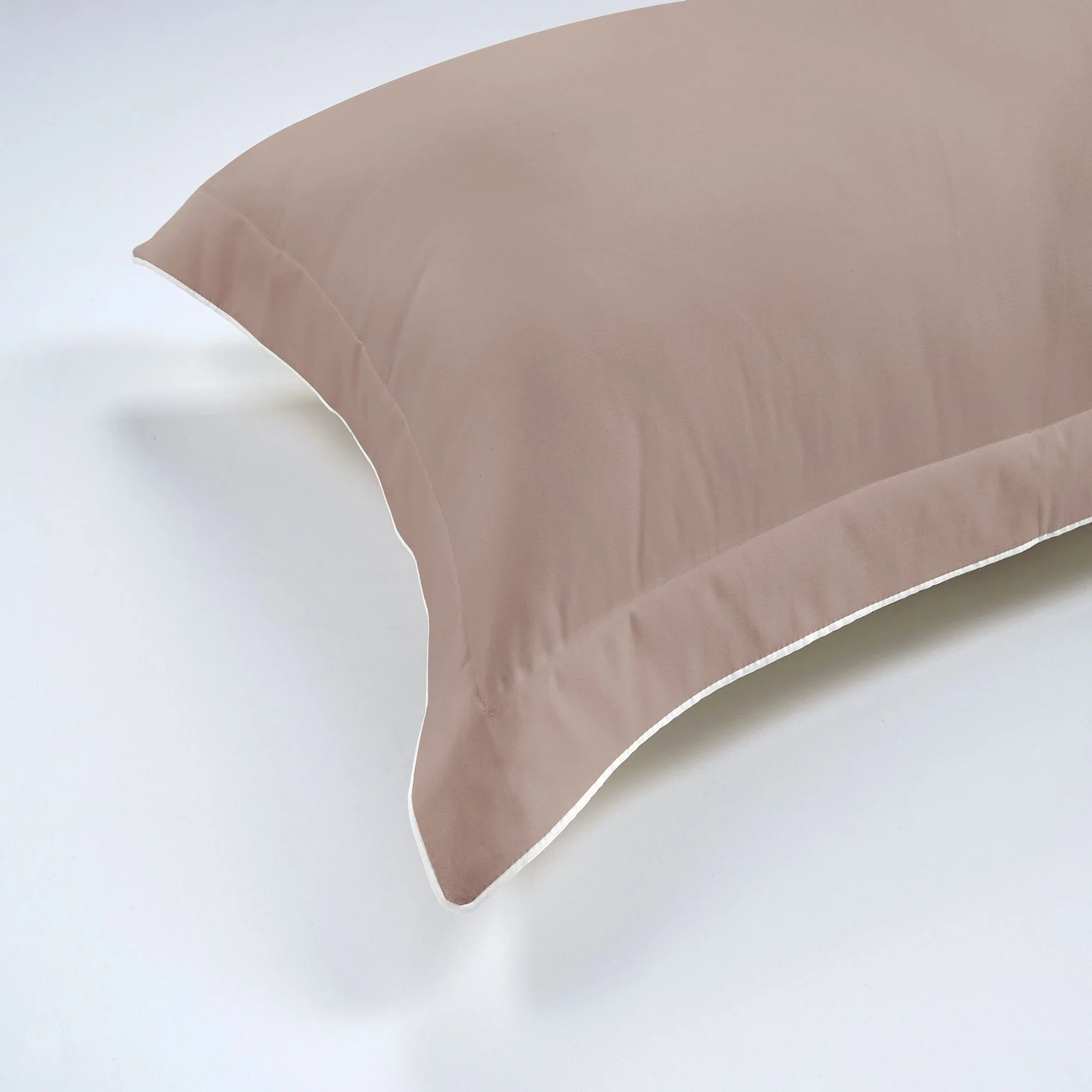 800 Thread Count Egyptian Cotton Duke of Bliss LUXE Bedding Set - Dusty Rose with White Accent - Image 5