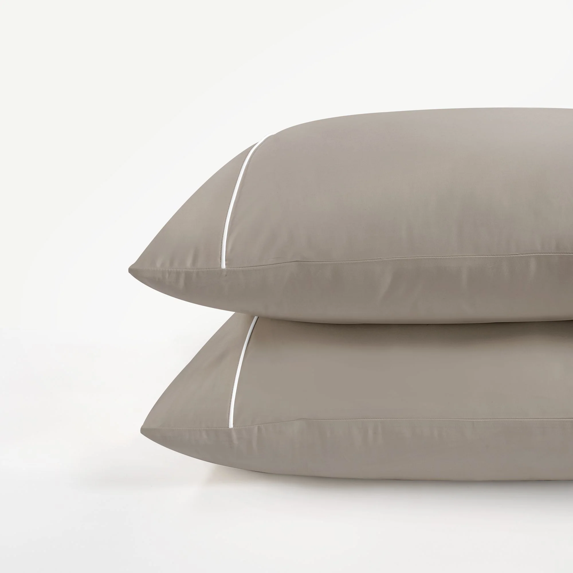 800 Thread Count Egyptian Cotton Duke of Bliss LUXE Bedding Set - Simply Taupe with White Accent - Image 4