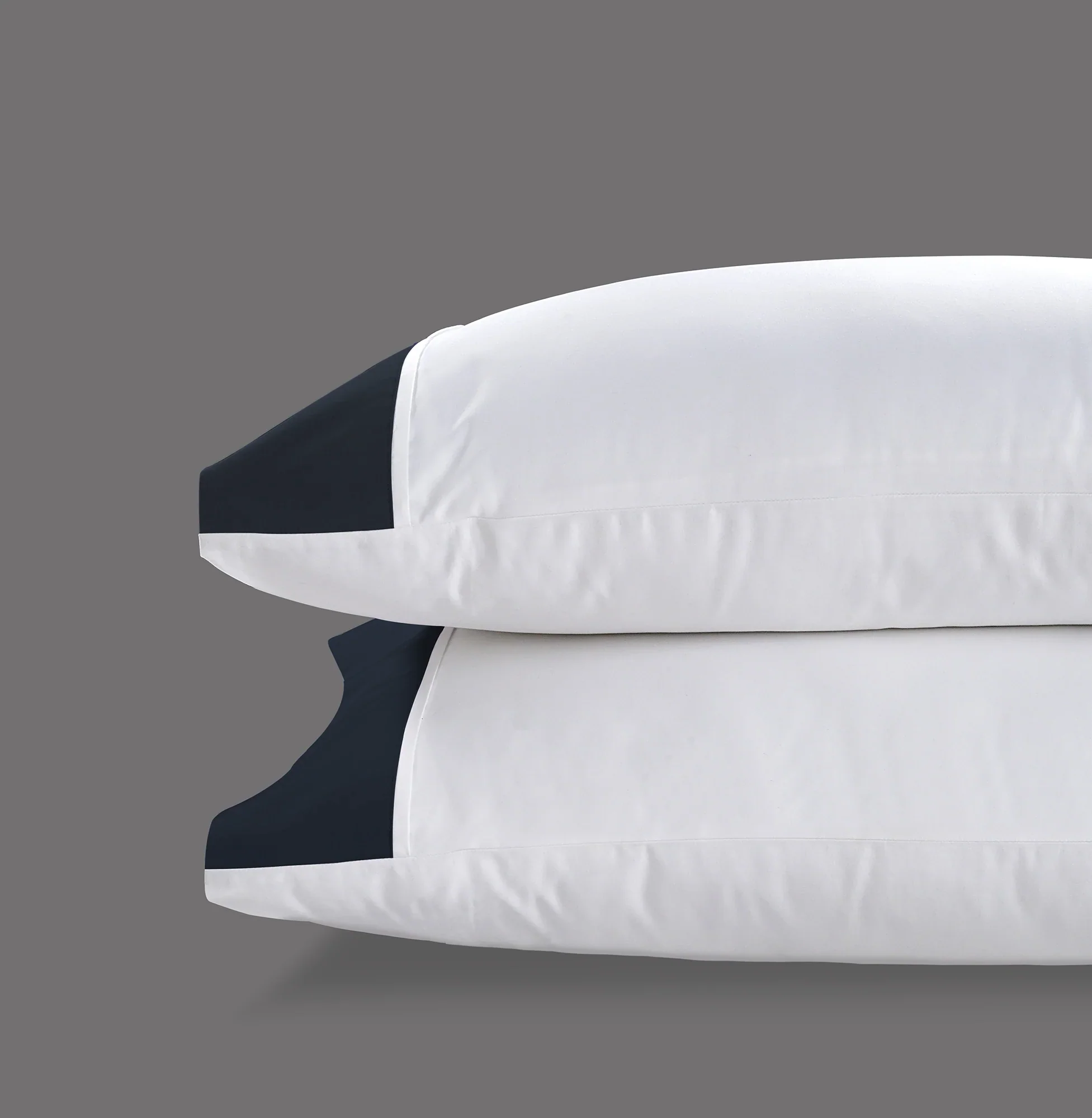800 Thread Count Egyptian Cotton Windsor LUXE Bedding Set - Navy - Image 6