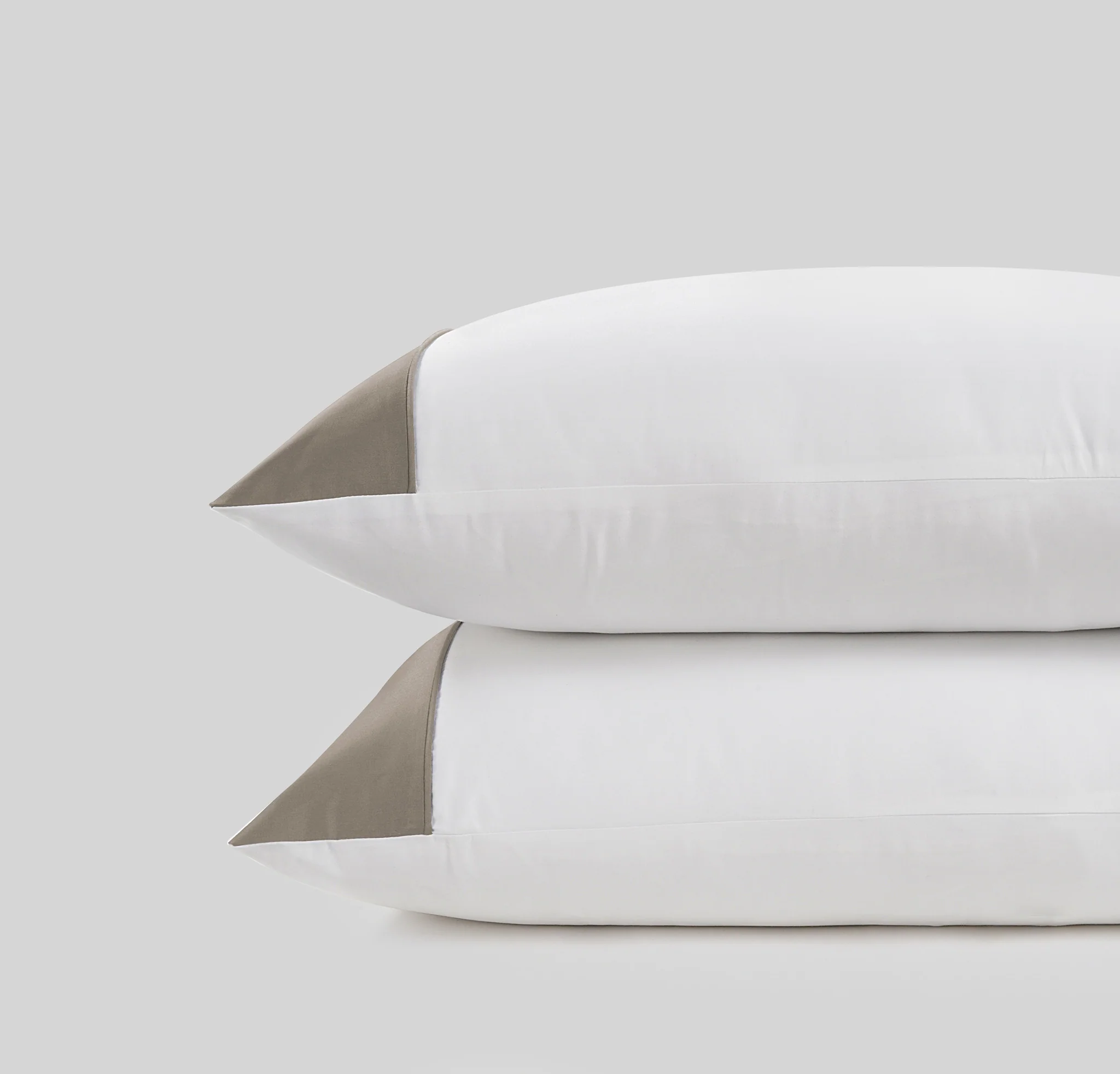 800 Thread Count Pair (2 Pillowcases) of Egyptian Cotton Harrogate Lux Buttery Smooth Pillowcases - Simply Taupe