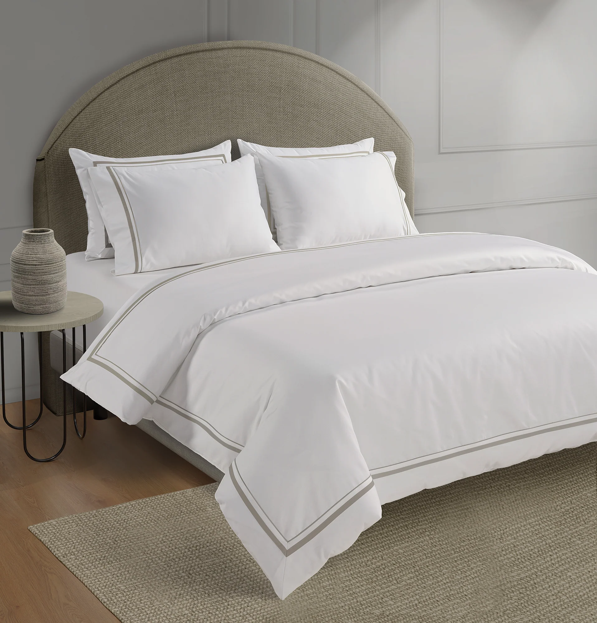 800 Thread Count Egyptian Cotton Royalton Lux Buttery Smooth Duvet Cover - Mink - Image 2